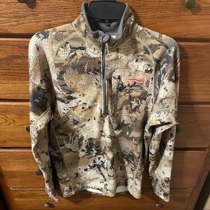 Men’s- Small~ Sitka Pullover